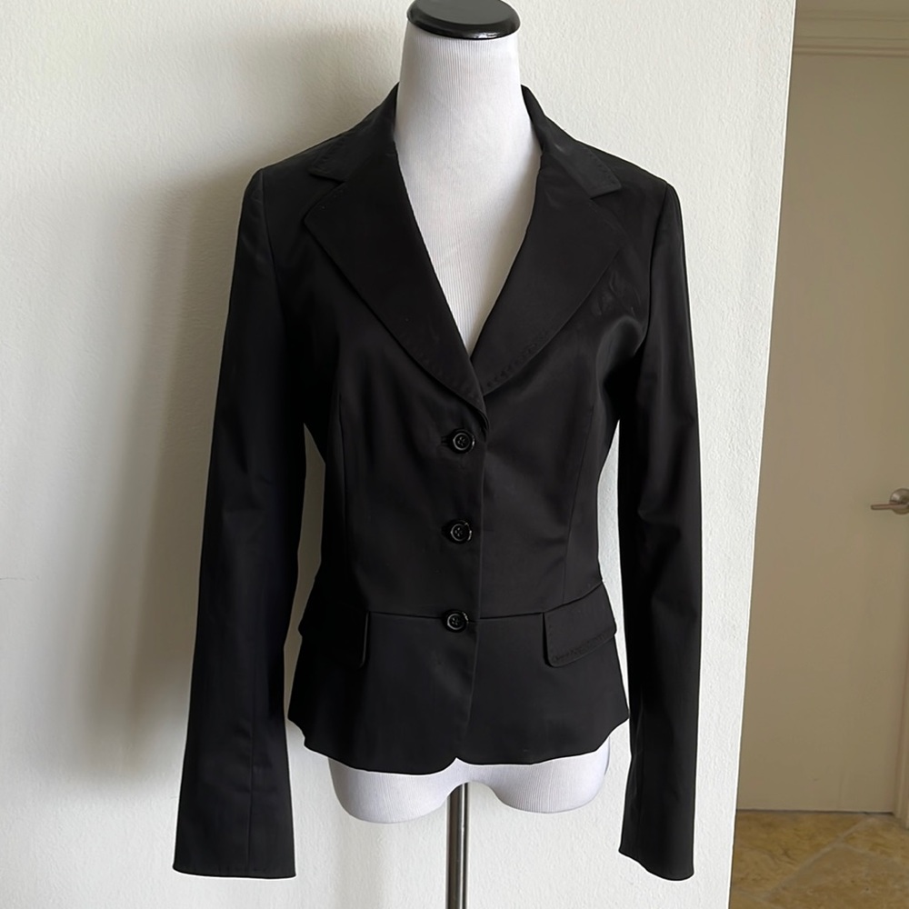 Woman’s jacket blazer elie tahari black size 8